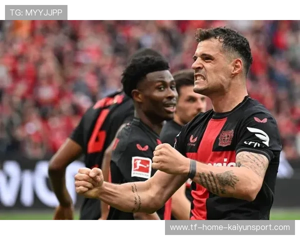 滕哈格走人,勒沃库森9人顶住压力迎首胜,勒沃库森lg 滕哈格走人,勒沃库森9人顶住压力迎首胜,勒沃库森lg