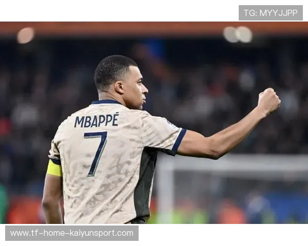 姆巴佩底线处连续假动作骗过门将分球 姆巴佩底线处连续假动作骗过门将分球